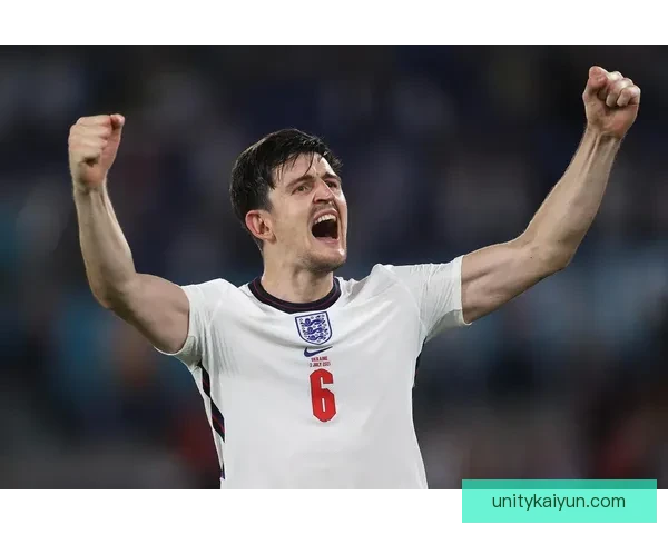 马奎尔近期状态回暖，表现稳健引发球迷热议